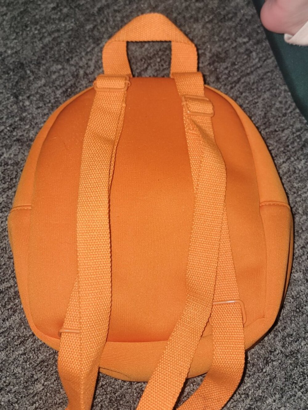 Toddler backpack - Picture 2 of 2